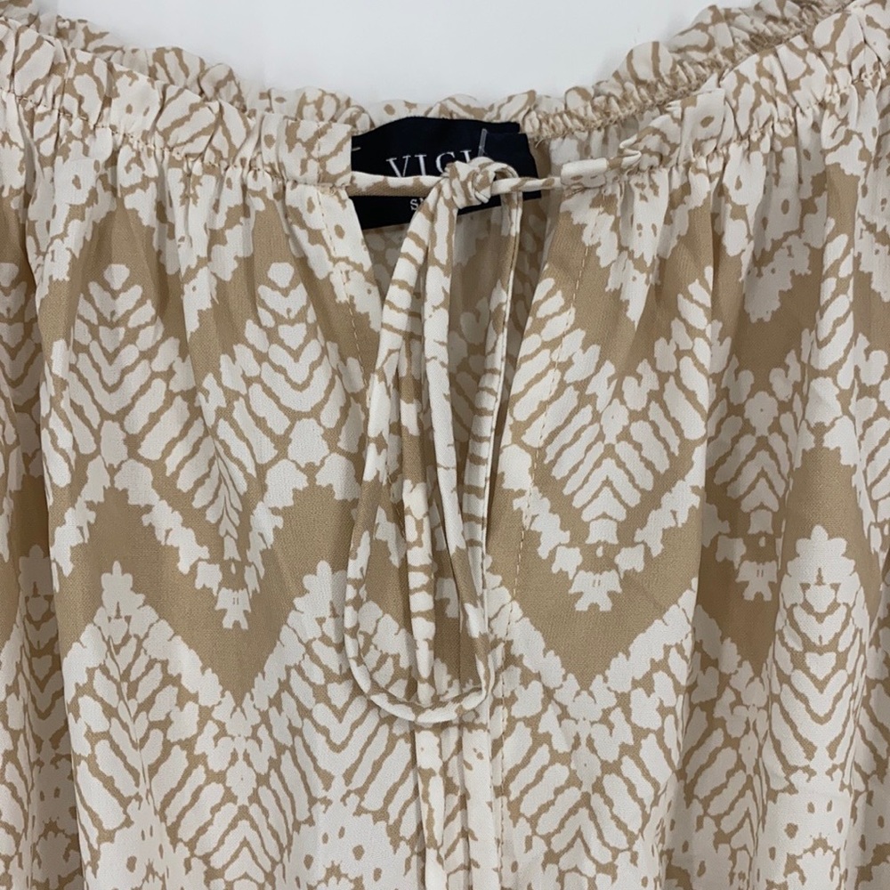 VICI Off-The-Shoulder Zig-Zag Pattern Bell Sleeve Romper - Picture 6 of 8